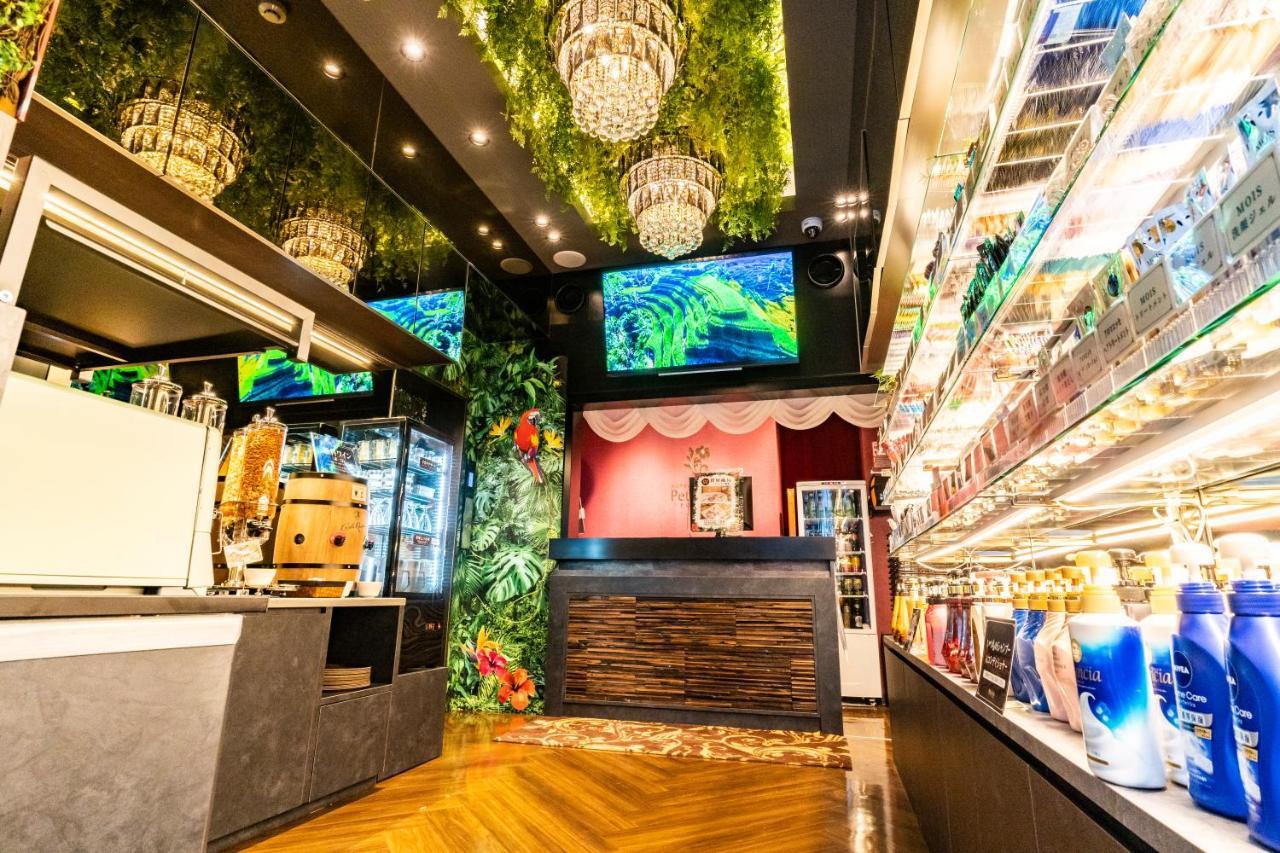Petit Bali Forest Shinjuku SanchōMe Токио Екстериор снимка