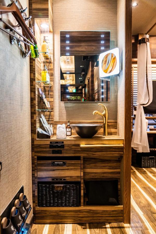 Petit Bali Forest Shinjuku SanchōMe Токио Екстериор снимка