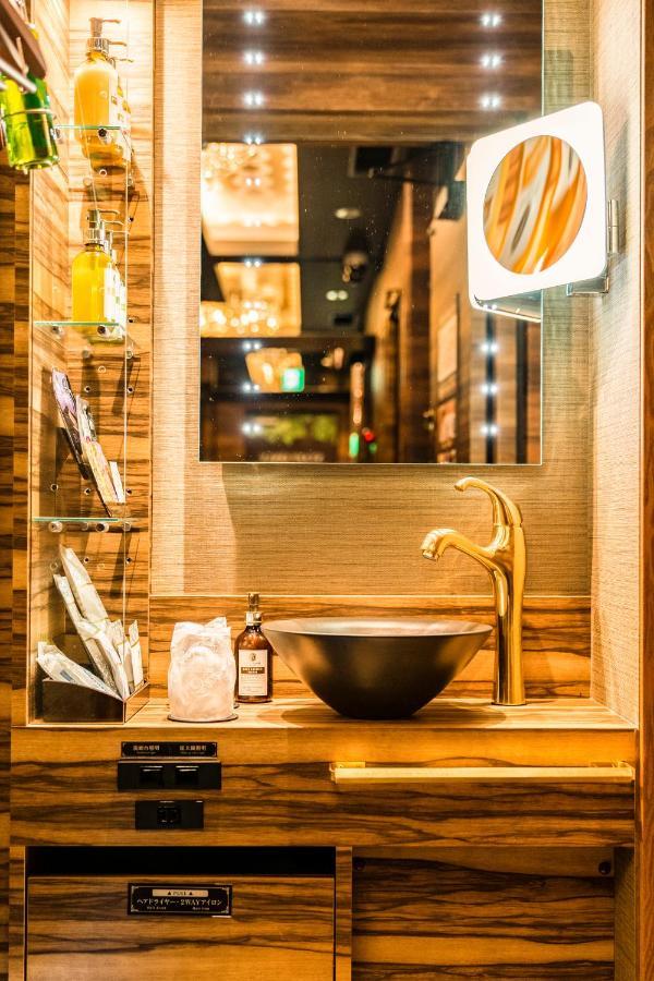 Petit Bali Forest Shinjuku SanchōMe Токио Екстериор снимка